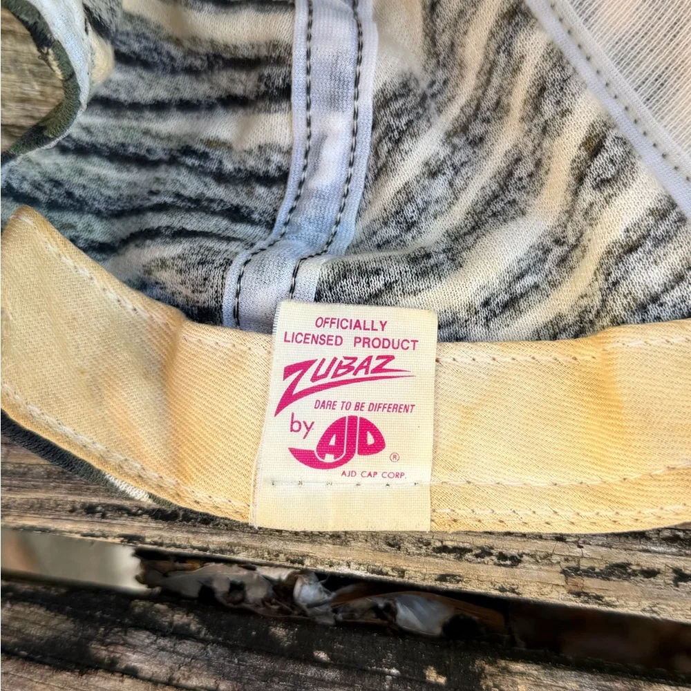Vintage 90’s New Orleans Saints ZUBAZ AJD All Over Zebra Print Snapback Cap M7